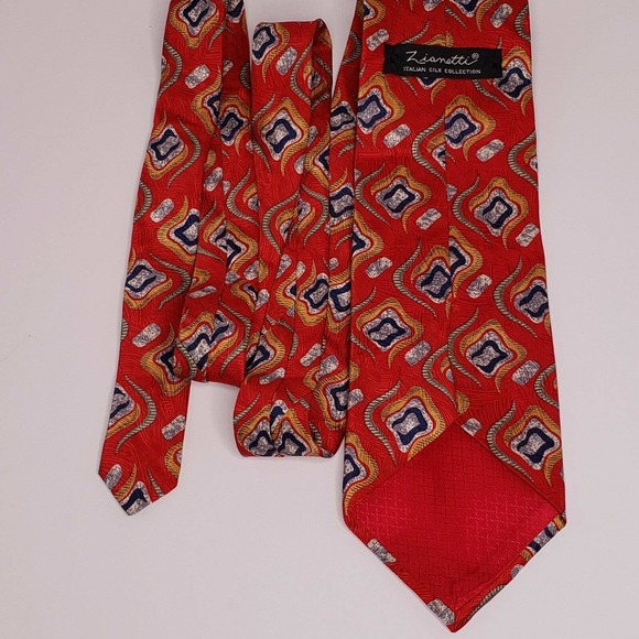 ZIANETTI TIE ITALIAN SILK COLLECTION RED Made in the USA 3.75”W 60”L - Picture 7 of 7